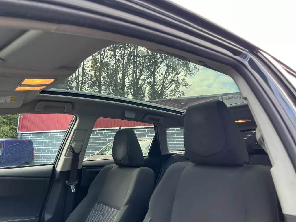 Toyota Auris Touring Sports 1.8 Hybrid Lease Toyota Auris Touring Sports 1.8 Hybrid Lease