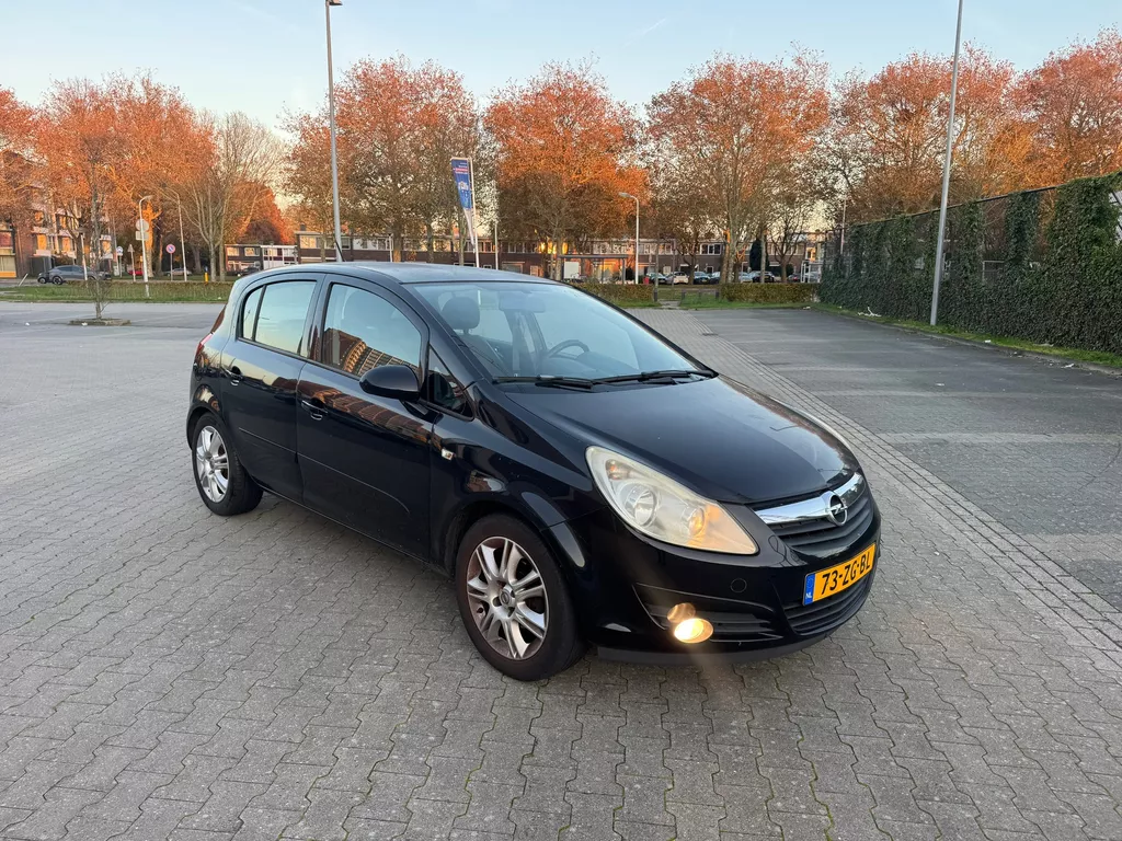 Opel Corsa 1.4-16V Cosmo