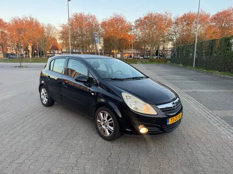 Opel Corsa 1.4-16V Cosmo