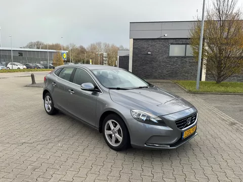 Volvo V40 2.0 D4 Summum Business