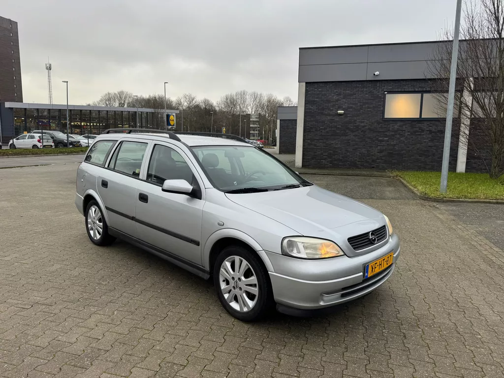 Opel Astra Wagon 1.6-16V Club