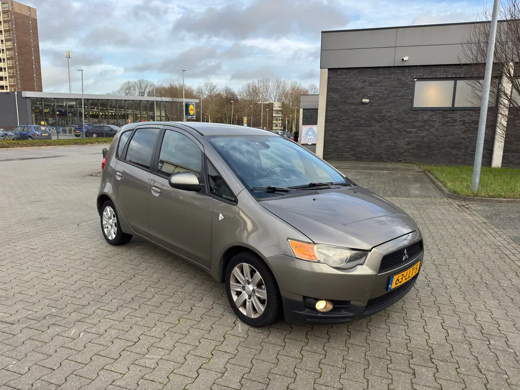 Mitsubishi Colt 1.3 Edition Two. AUTOMAAT