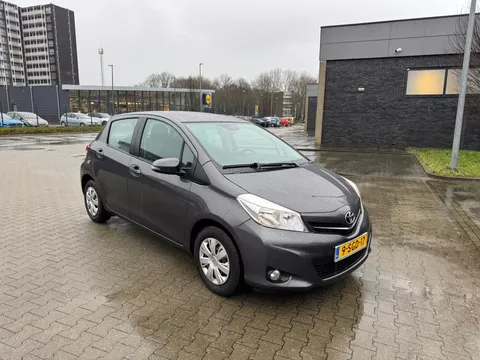 Toyota Yaris 1.0 VVT-i Now