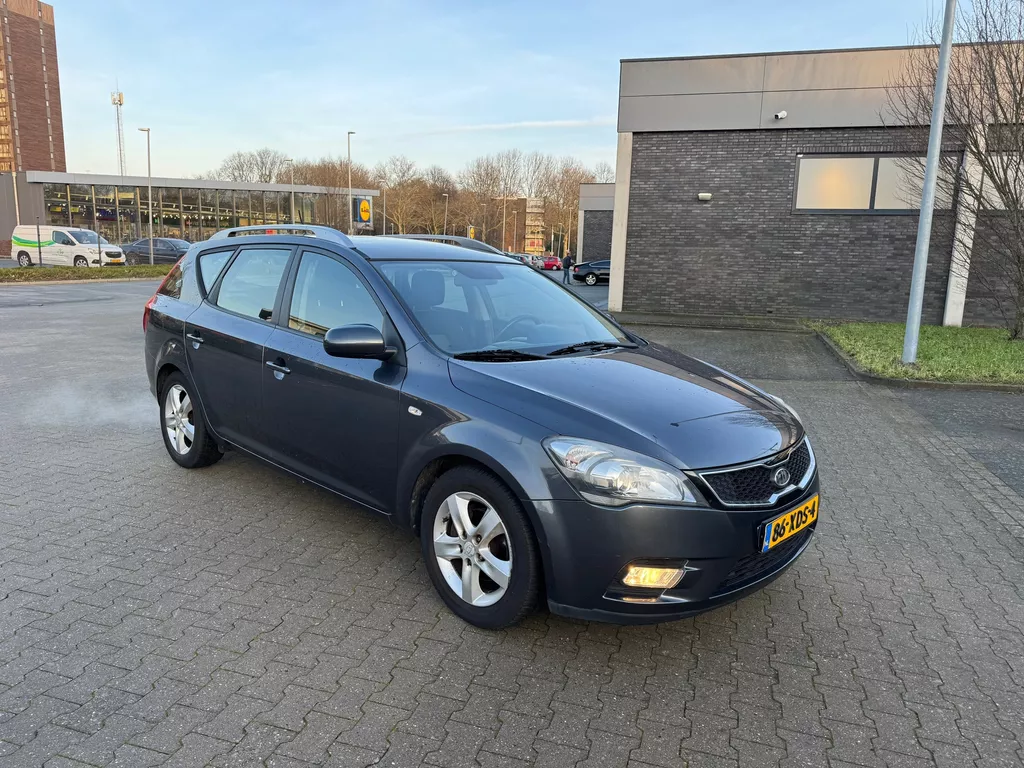 Kia Cee'd Sporty Wagon 1.4 CVVT Navigator Plus Pack