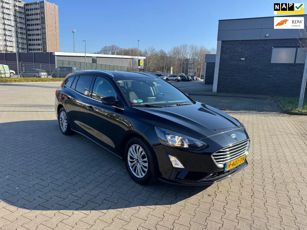 Ford Focus Wagon 1.0 EcoBoost Titanium Business