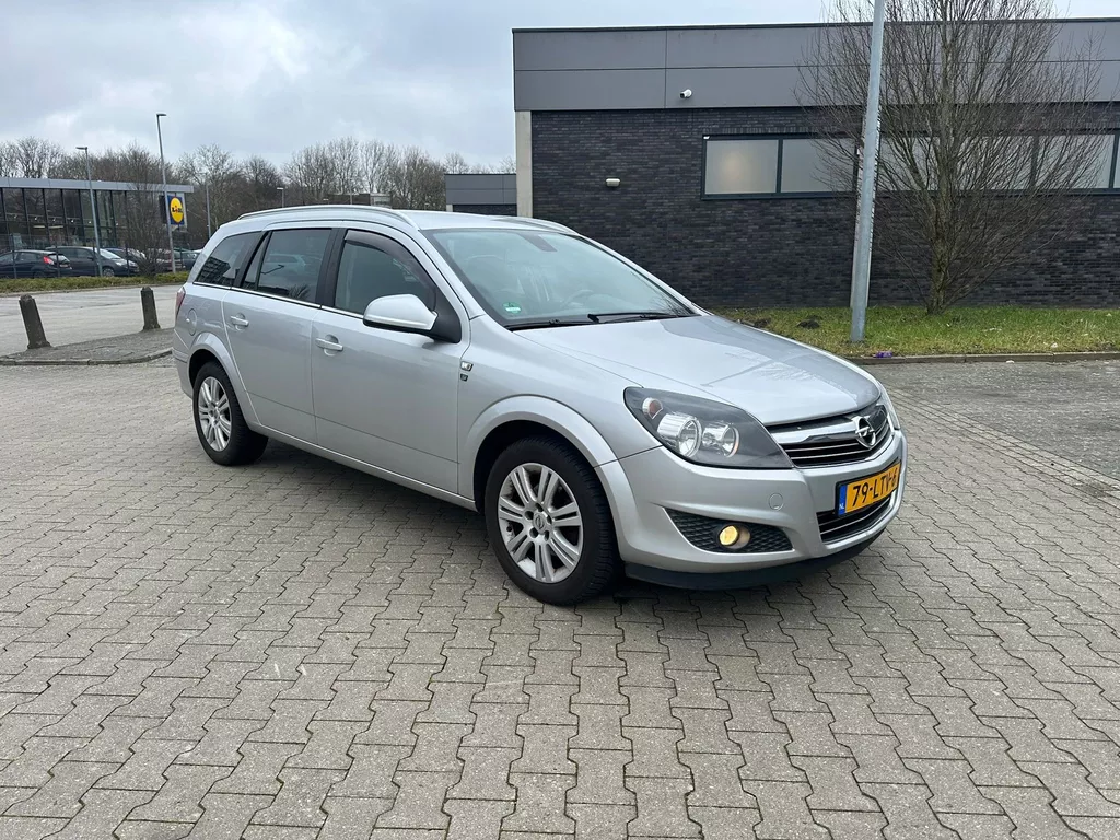 Opel Astra Wagon 1.6 111 years Edition