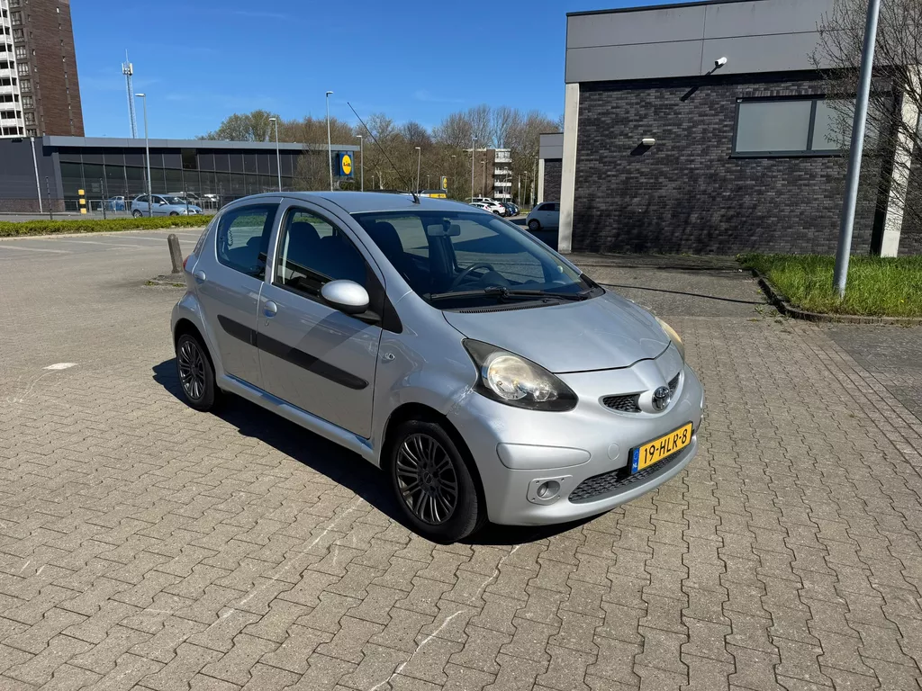 Toyota Aygo 1.0-12V +. AUTOMAAT