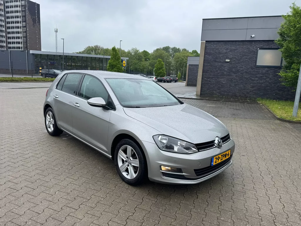 Volkswagen Golf 1.2 TSI Highline