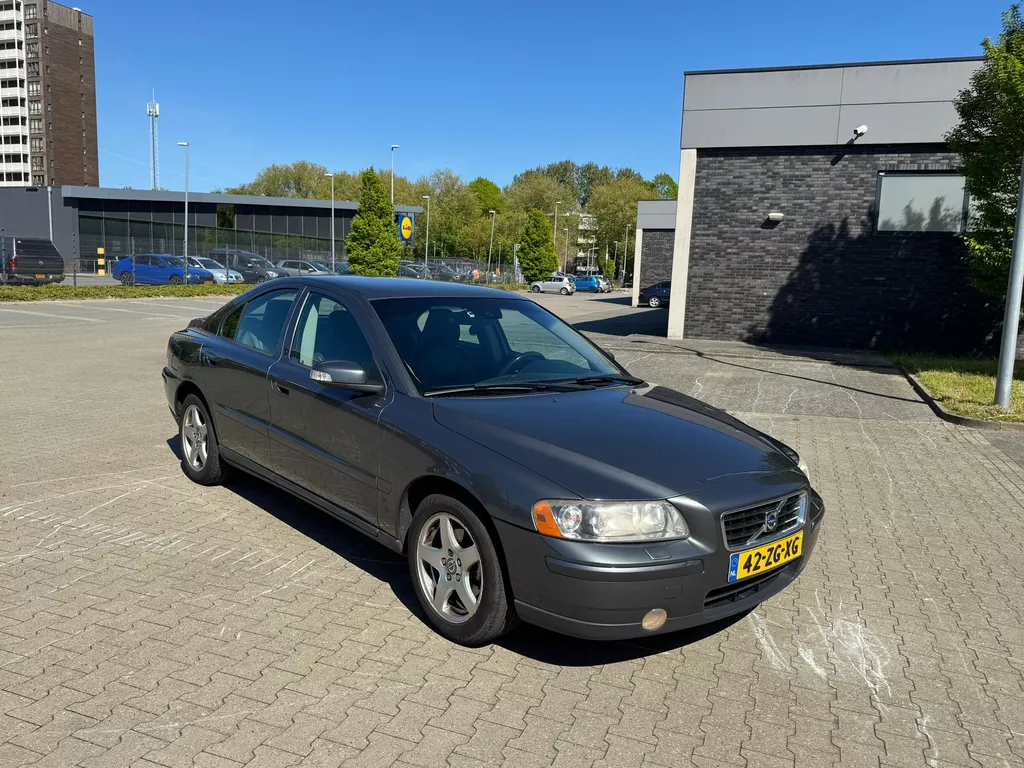 Volvo S60 2.4D Edition II. AUTOMAAT