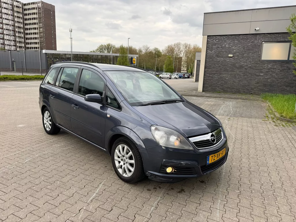 Opel Zafira 1.6 Temptation 7P