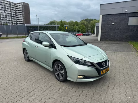 Nissan LEAF N-Connecta 40 kWh