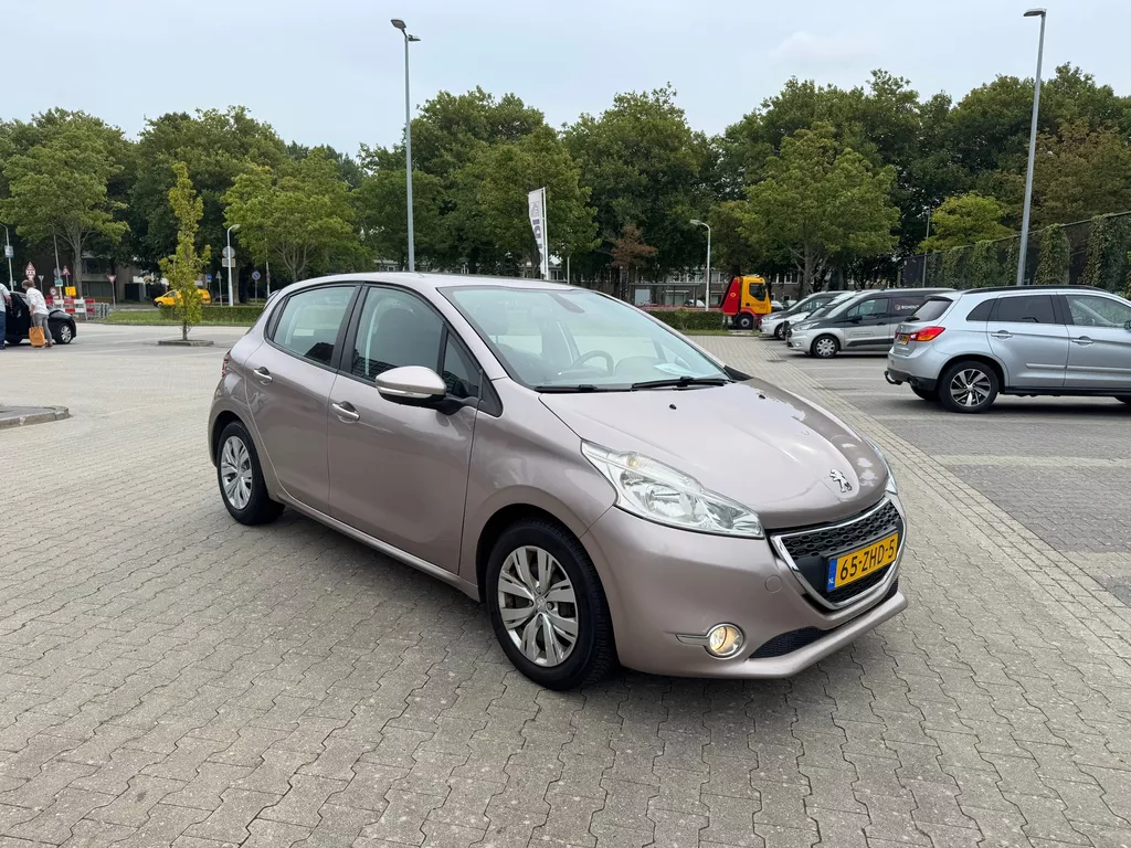 Peugeot 208 1.2 VTi Envy