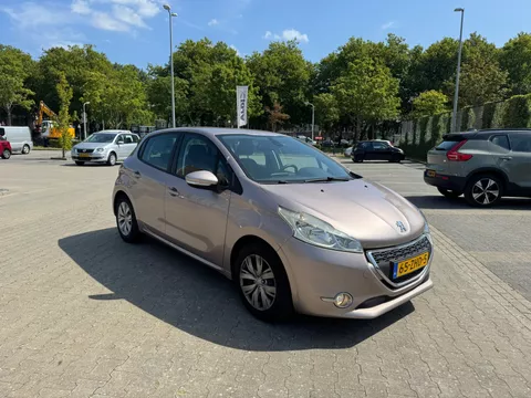 Peugeot 208 1.2 VTi Envy
