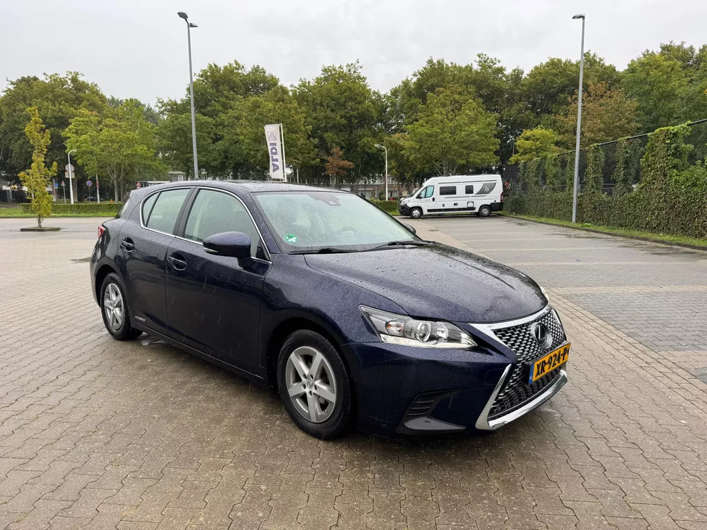 Lexus CT 200h