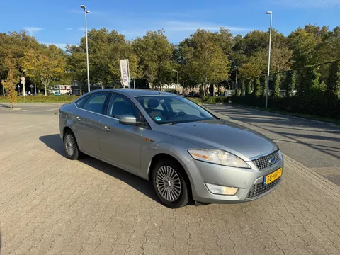 Ford Mondeo 2.0-16V Titanium