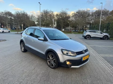 Volkswagen Polo 1.2 TSI Cross. Automaat