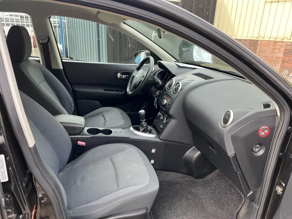 Nissan Qashqai 1.5 dCi Visia Nissan Qashqai 1.5 dCi Visia