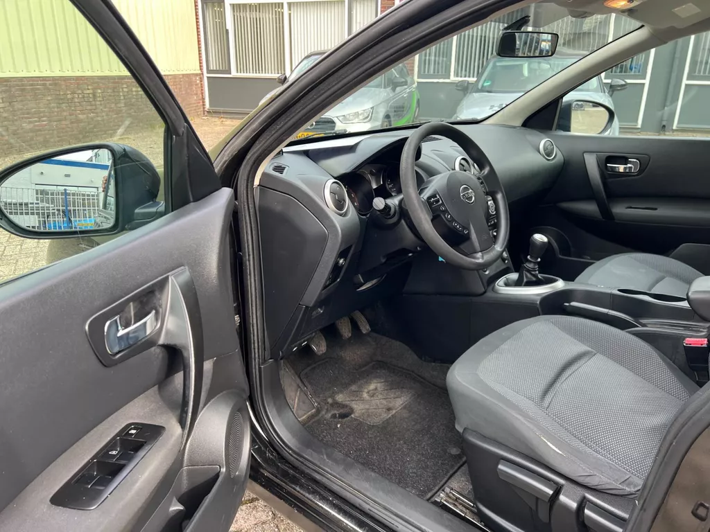 Nissan Qashqai 1.5 dCi Visia Nissan Qashqai 1.5 dCi Visia