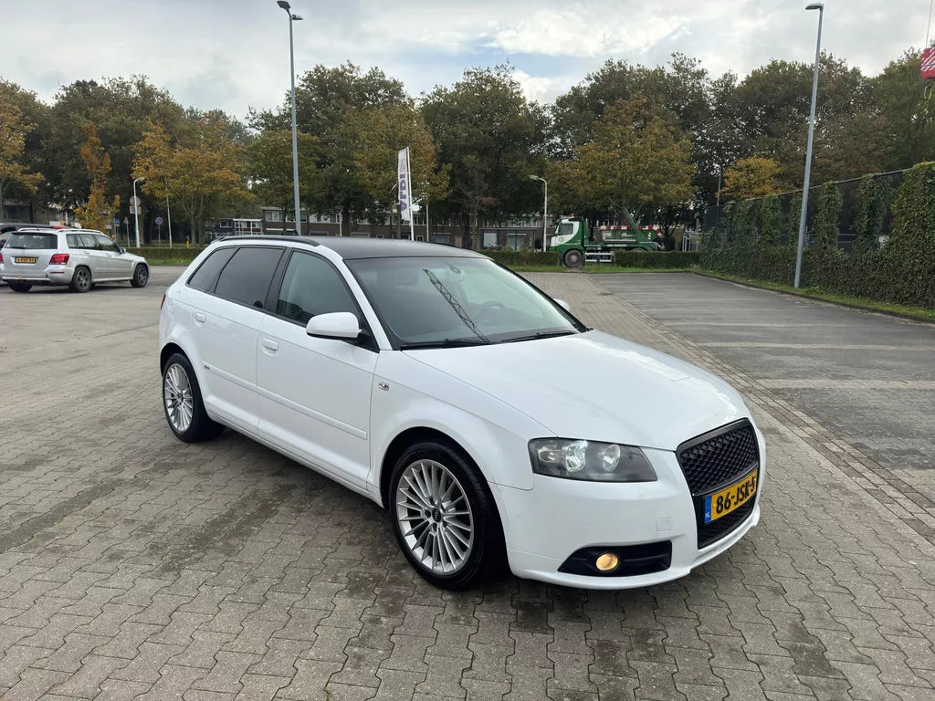 Audi A3 Sportback 2.0 TDI quattro Attraction