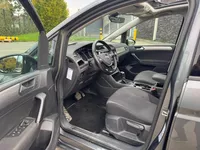 Volkswagen Touran 1.6 TDI SCR Highline Business R 7p Automaat Foto