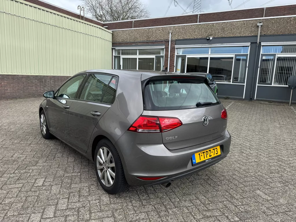 Volkswagen Golf 1.6 TDI Trendline BlueMotion Volkswagen Golf 1.6 TDI Trendline BlueMotion
