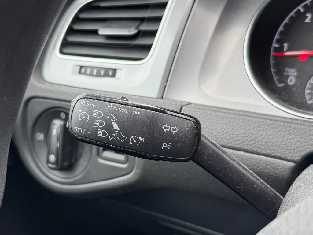 Volkswagen Golf 1.6 TDI Trendline BlueMotion Volkswagen Golf 1.6 TDI Trendline BlueMotion