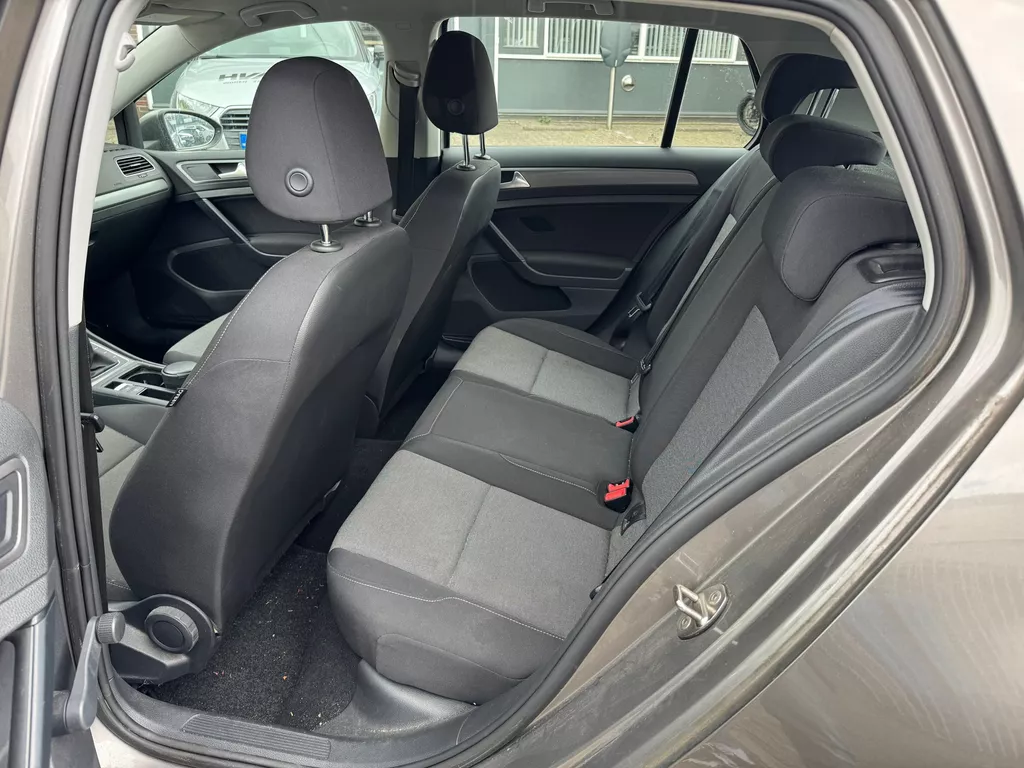 Volkswagen Golf 1.6 TDI Trendline BlueMotion Volkswagen Golf 1.6 TDI Trendline BlueMotion