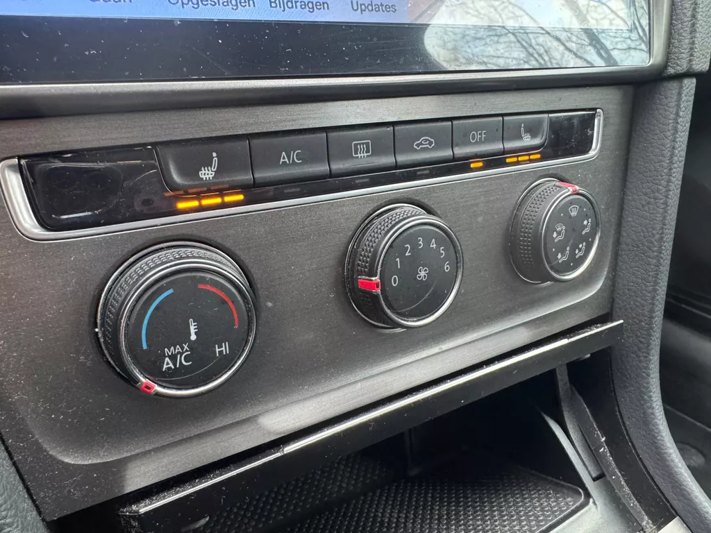 Volkswagen Golf 1.2 TSI Comfortline Volkswagen Golf 1.2 TSI Comfortline