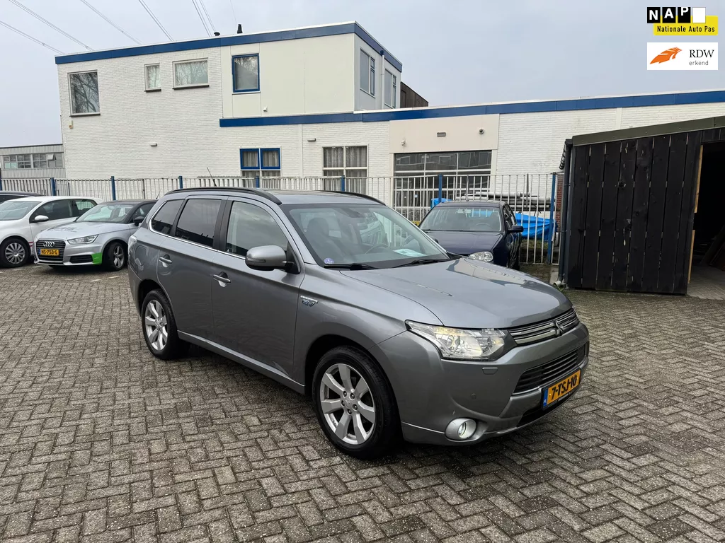 Mitsubishi Outlander 2.0 PHEV Instyle+