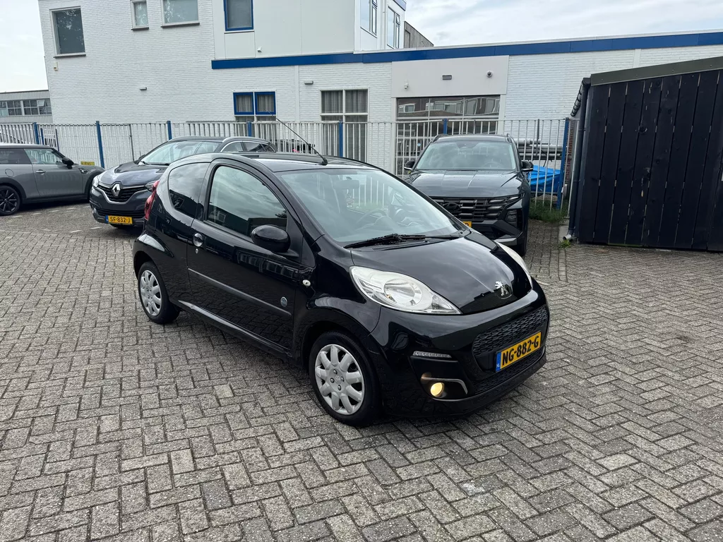 Peugeot 107 1.0 Sportium
